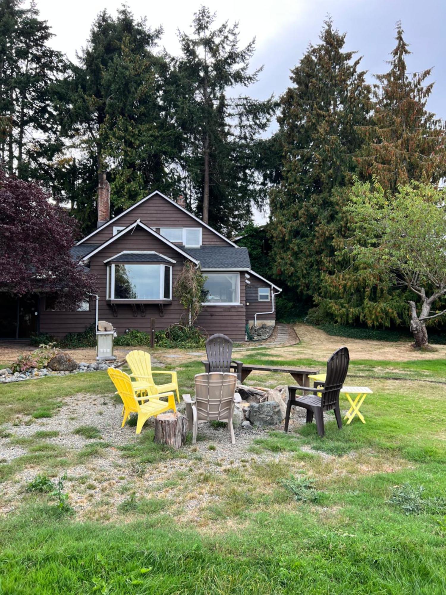 Sea Edge Motel Parksville Exterior photo